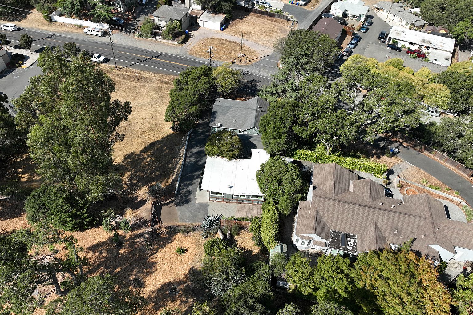 1574 Silverado Trl photo 4