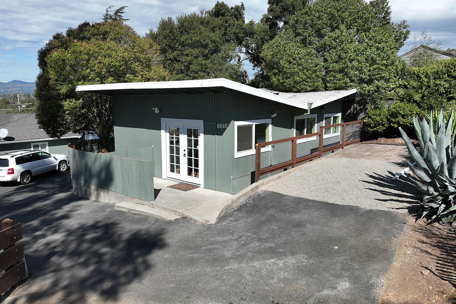 1574 Silverado Trl photo 2