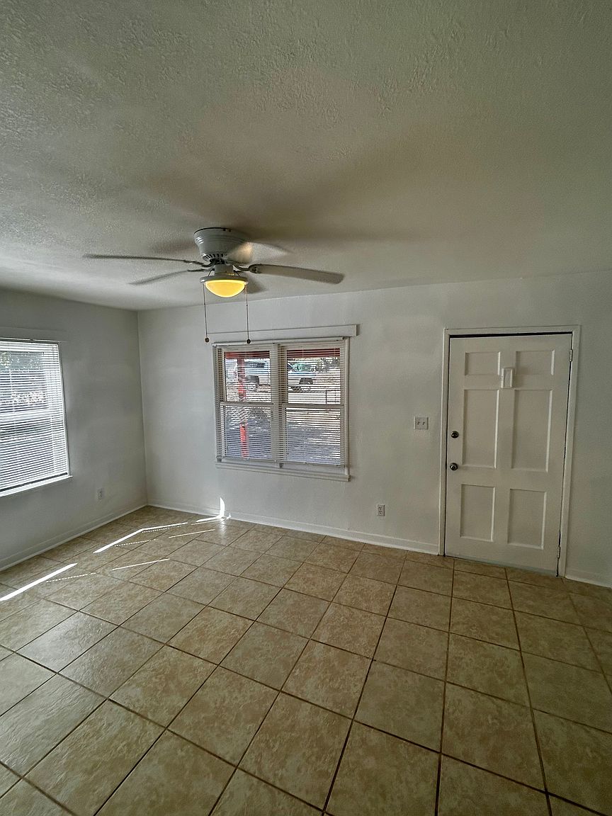 1551 N Calle Futura Spc 3 photo 3