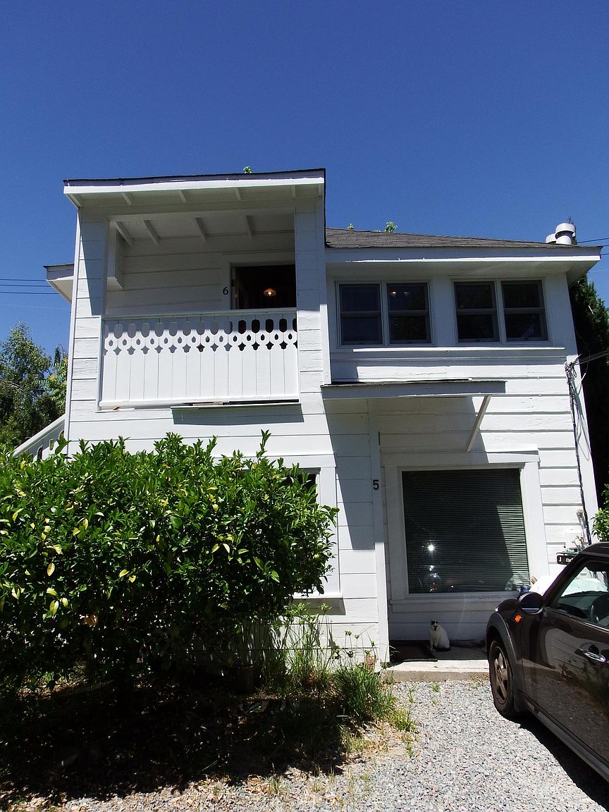 1BR/1BA Single Family House on Ross St · San Rafael
