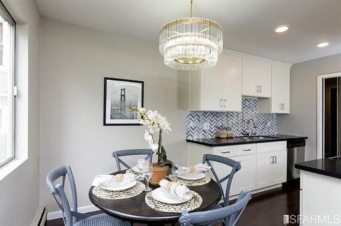 2BR/2BA Condo on Jackson St · San Francisco photo 3