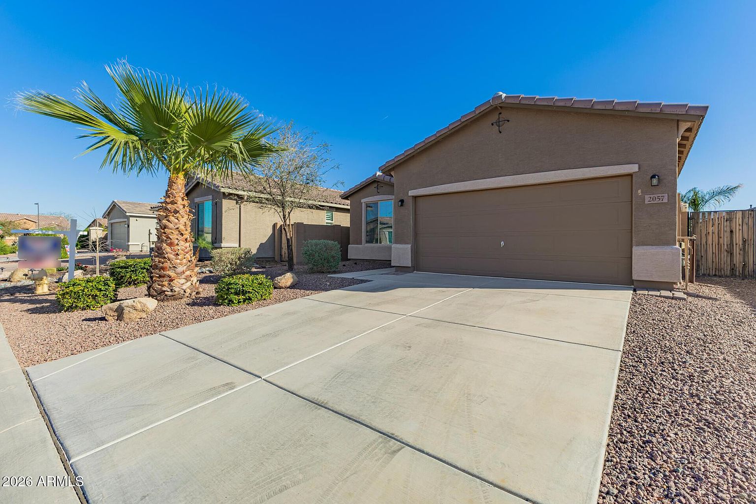 2057 W Kenton Way photo 3