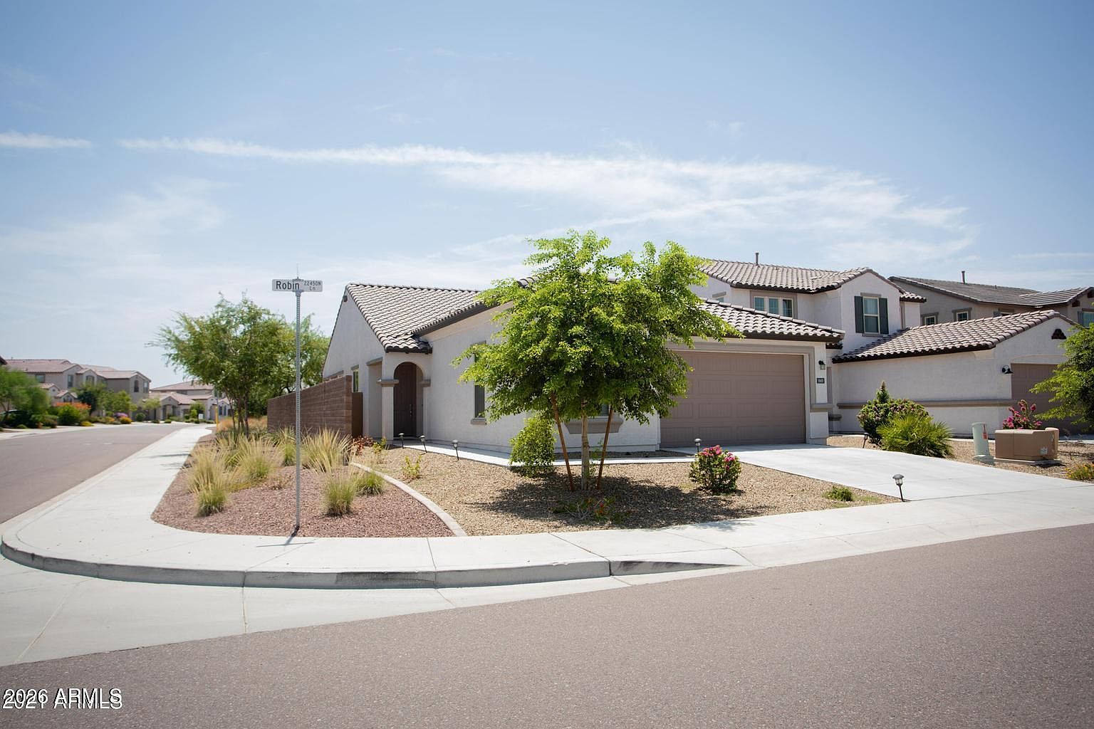 9969 W Robin Ln Peoria, AZ 85383 photo 2