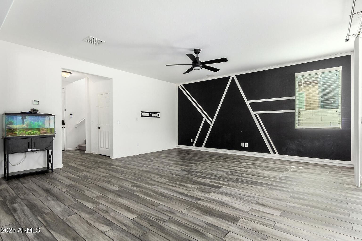 2249 W Betty Elyse Ln photo 5