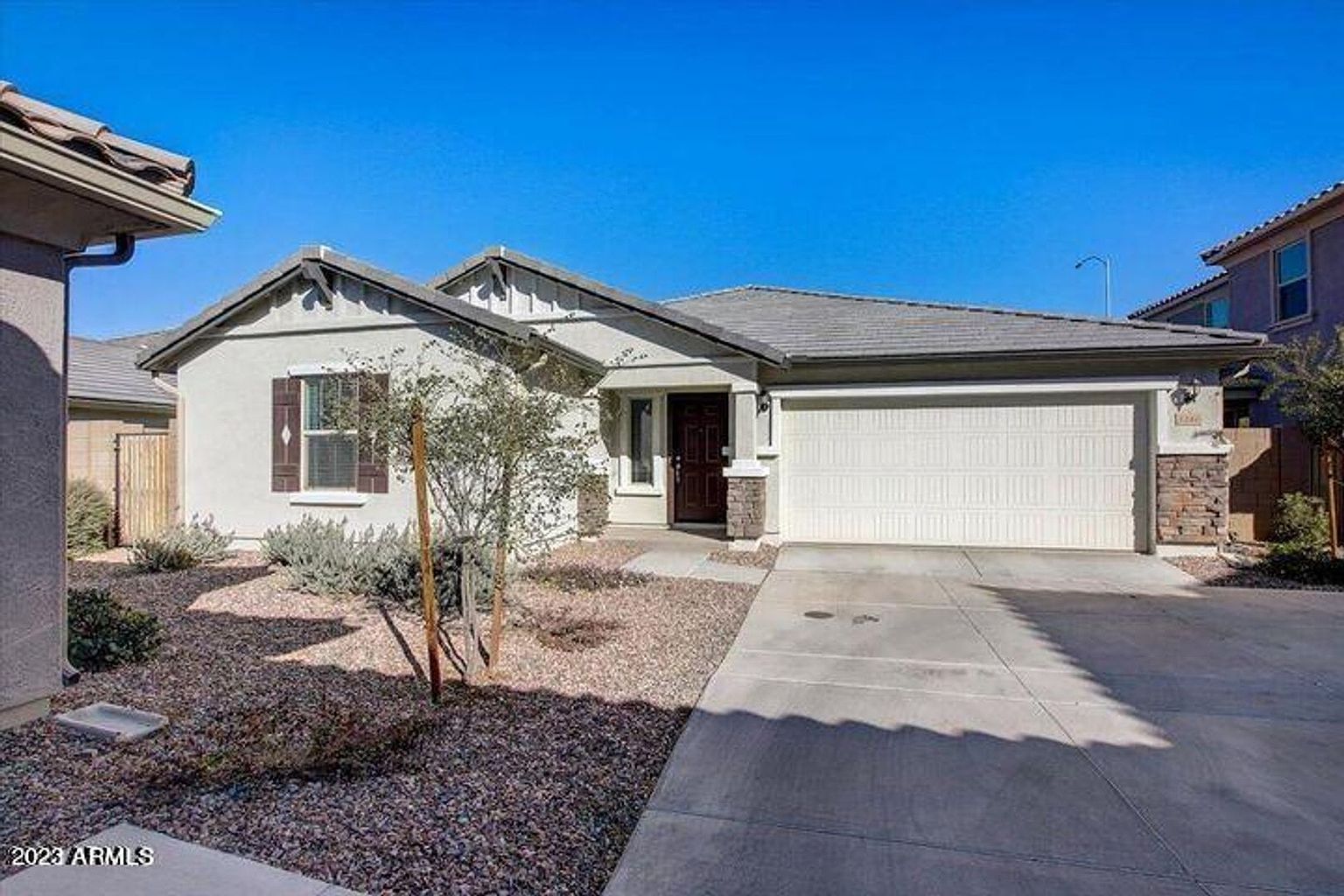 1144 S Sawyer photo 3