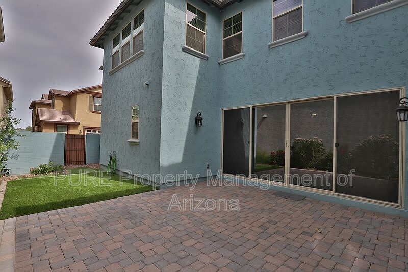 3847 E Turley St photo 5