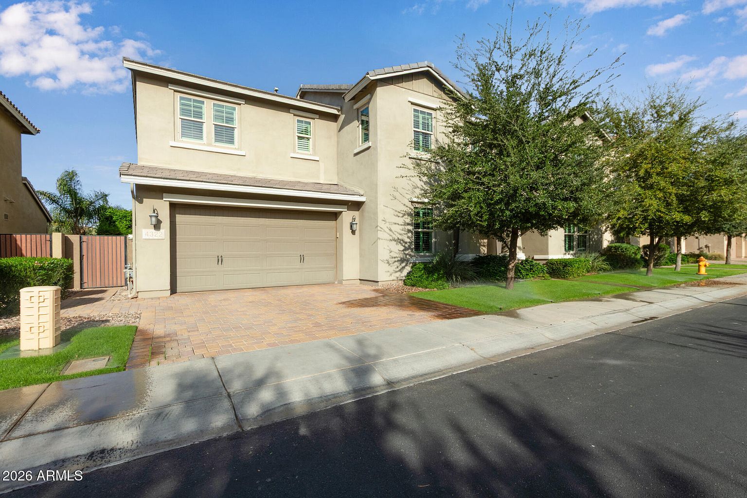 4322 S Gardenia Dr photo 3