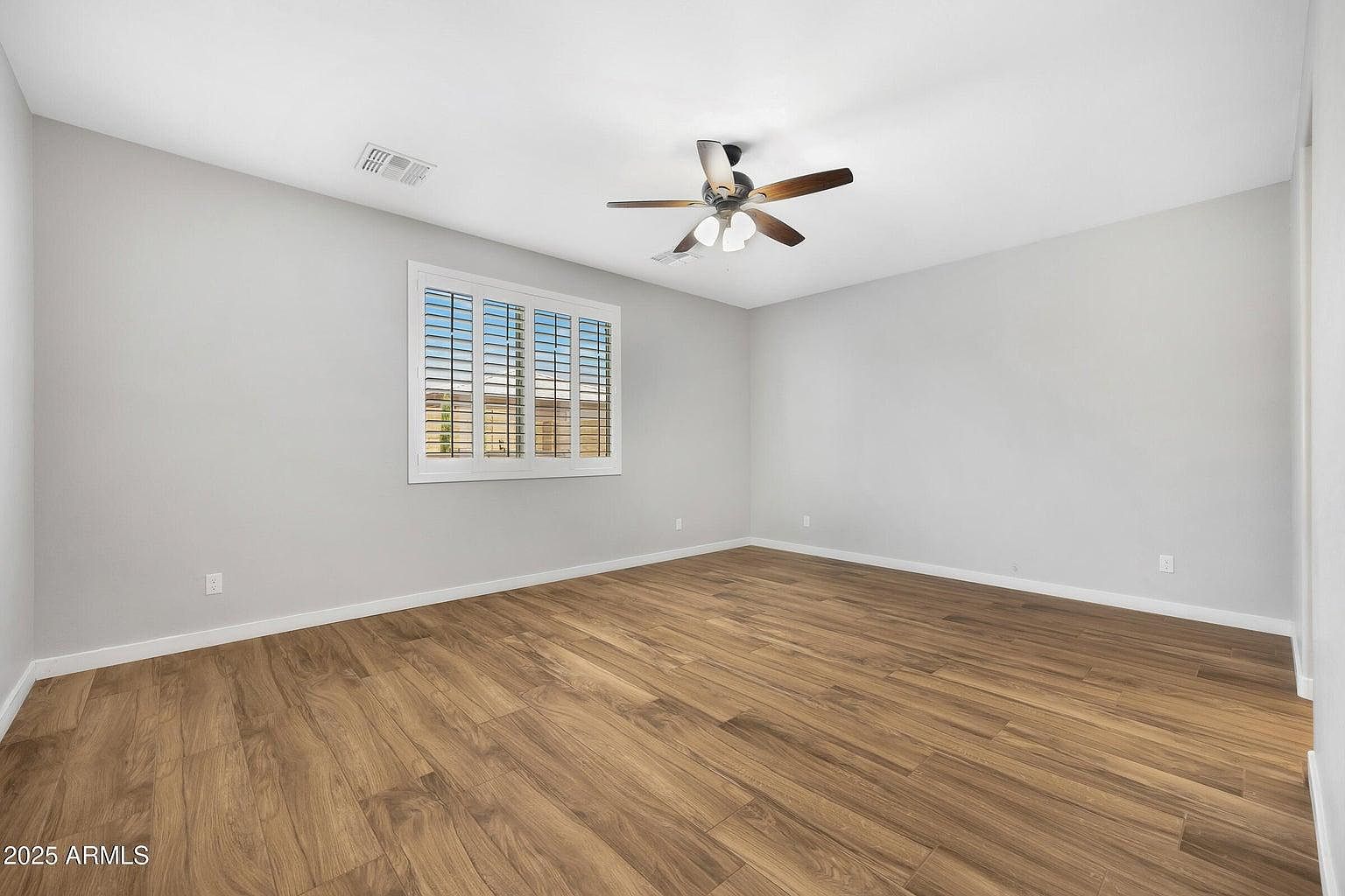 16658 W Mescal St Surprise, AZ 85388 photo 5