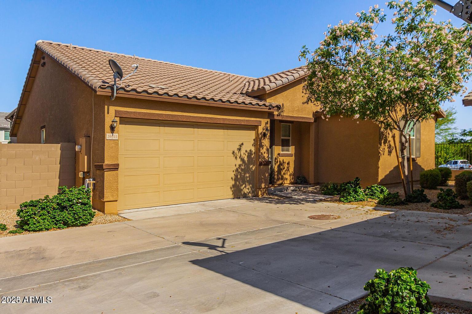 16611 W Sierra St