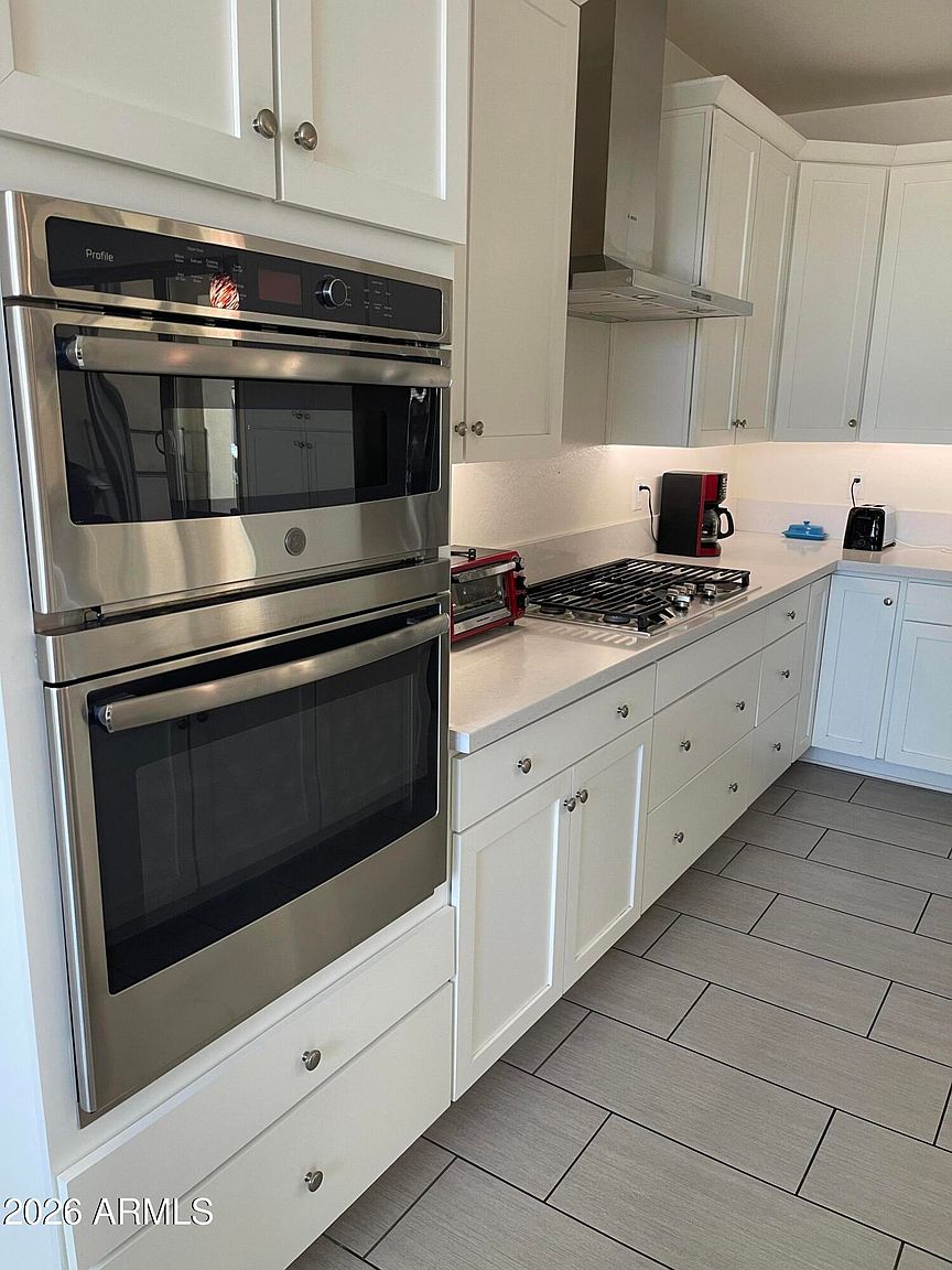 2382 W Gloria Ln Phoenix, AZ 85085 photo 4