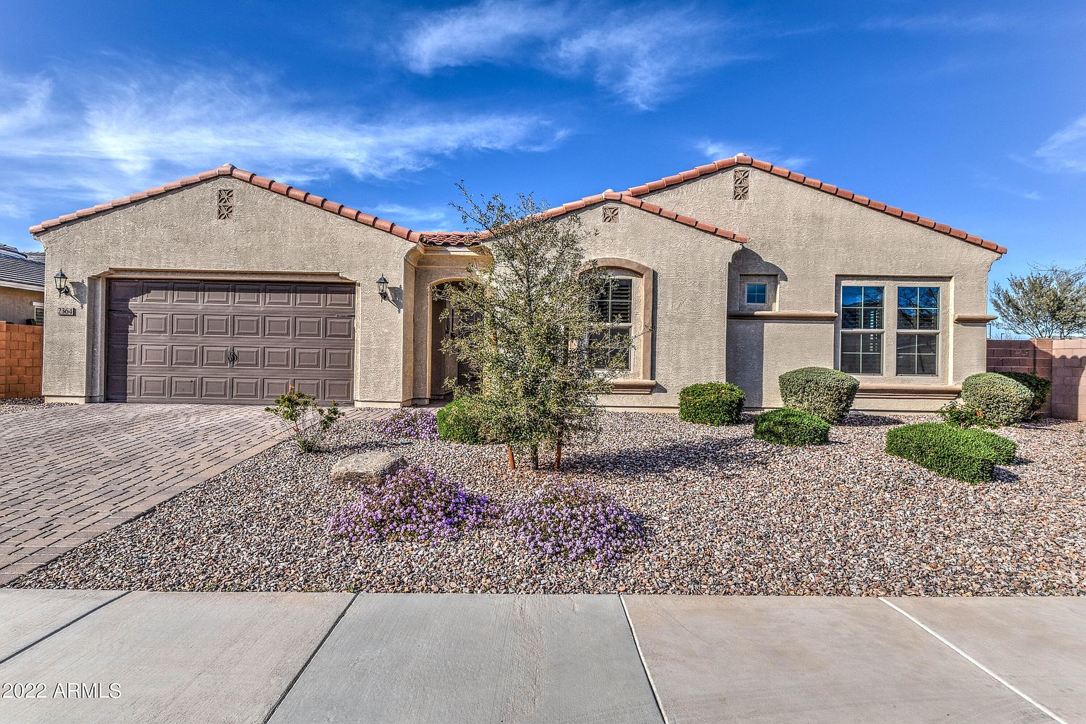2364 East Susan Drive photo 2