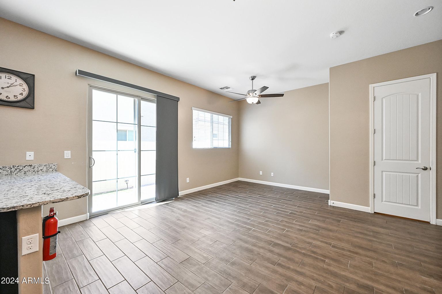 1367 S Country Club Dr photo 4