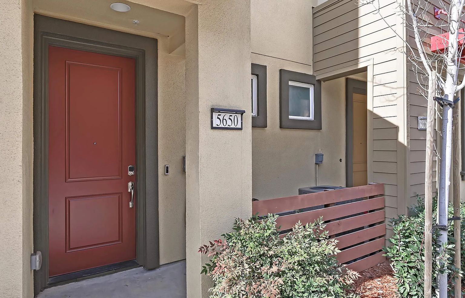5650 Campbell Ln photo 3