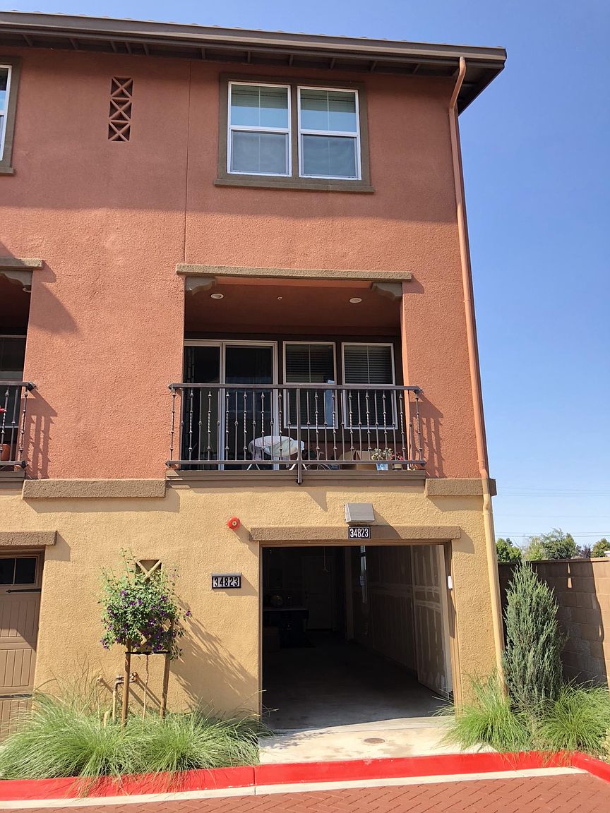 34823 Awning Ter photo 4