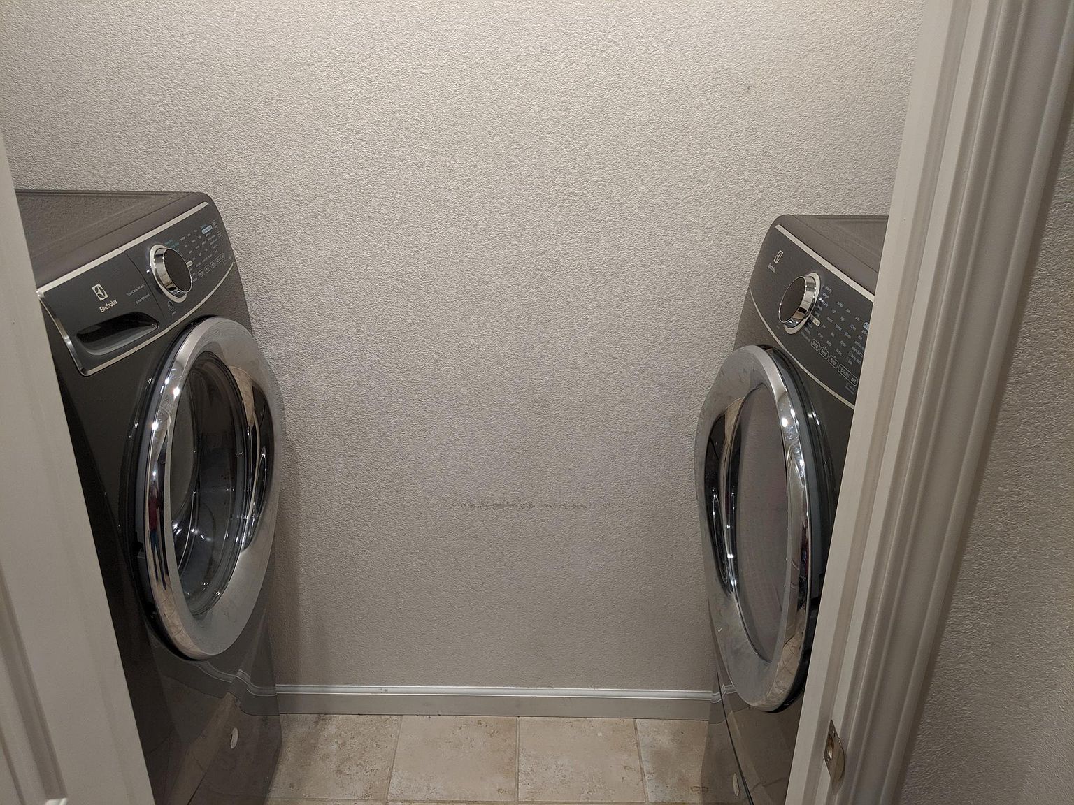 5812 Dolbeer Way photo 5