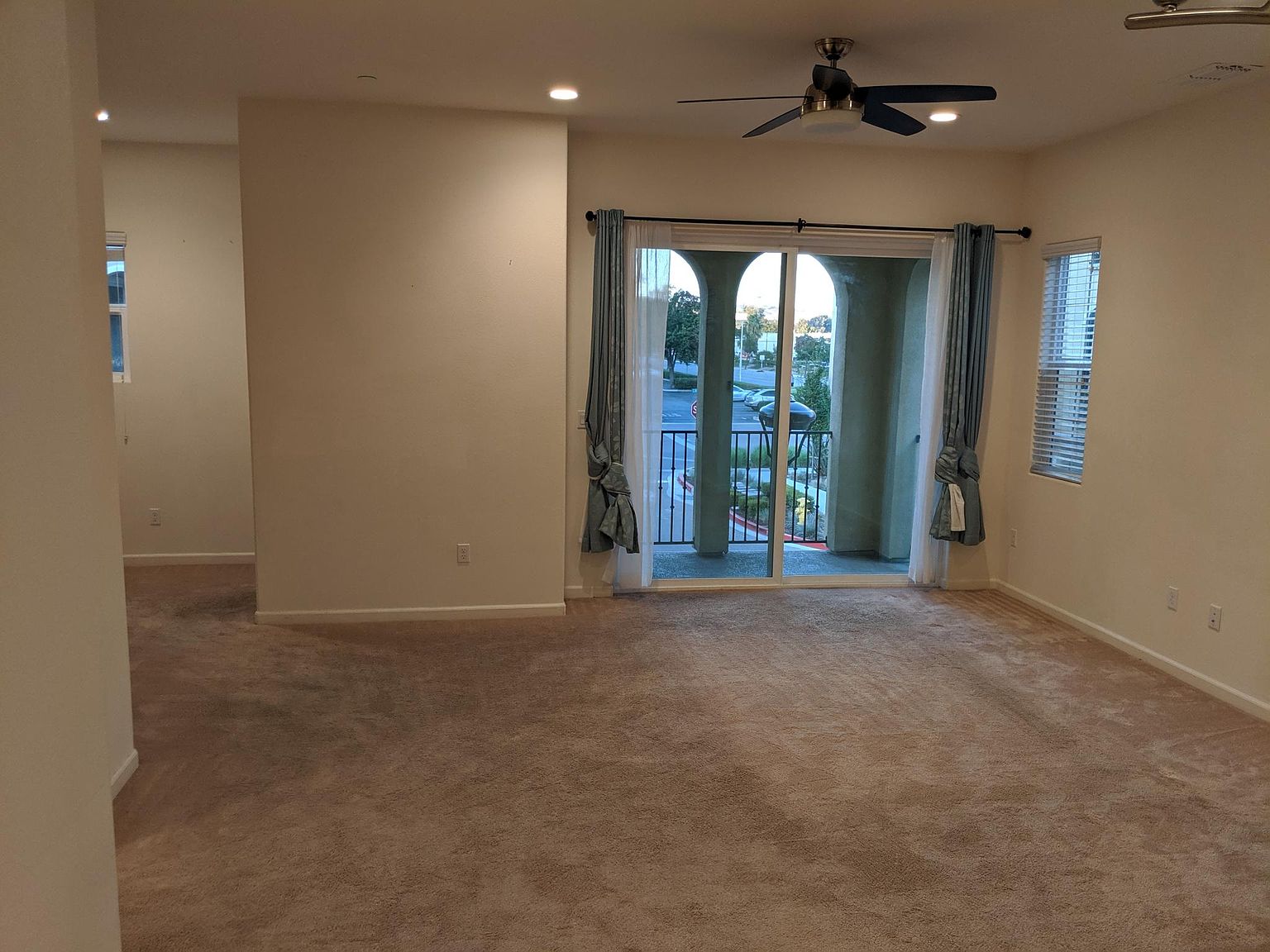 5812 Dolbeer Way photo 2