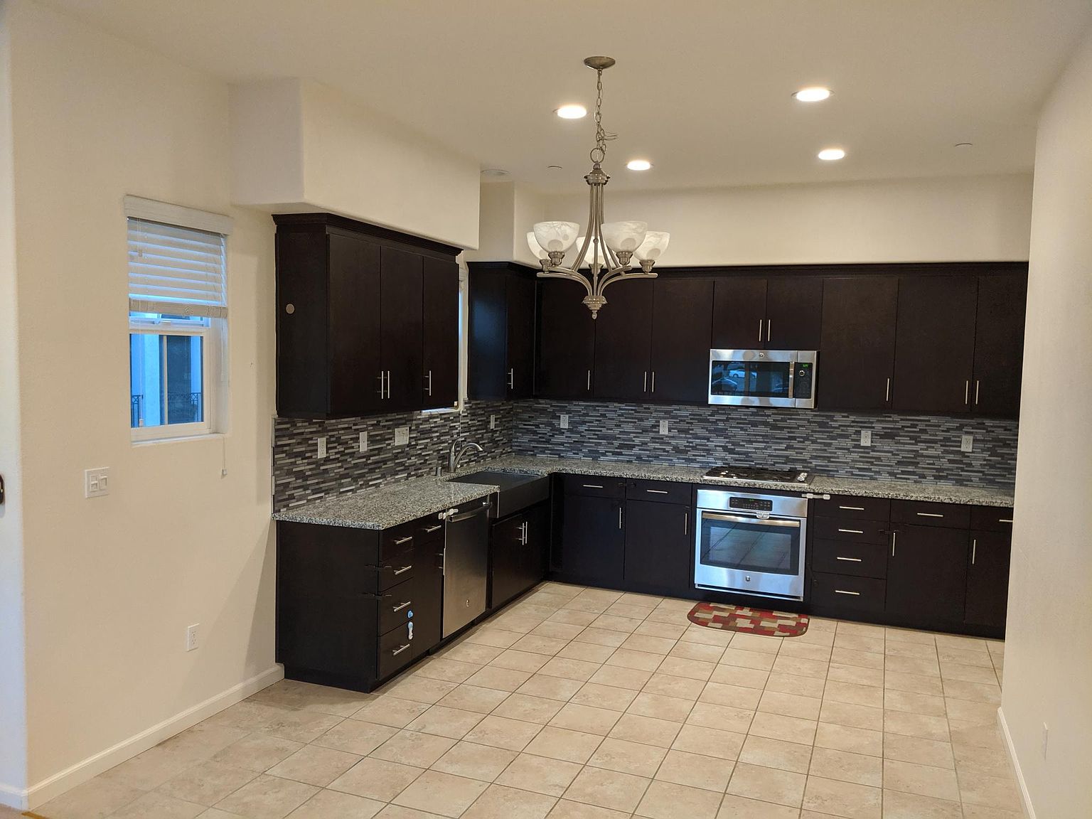 5812 Dolbeer Way photo 3