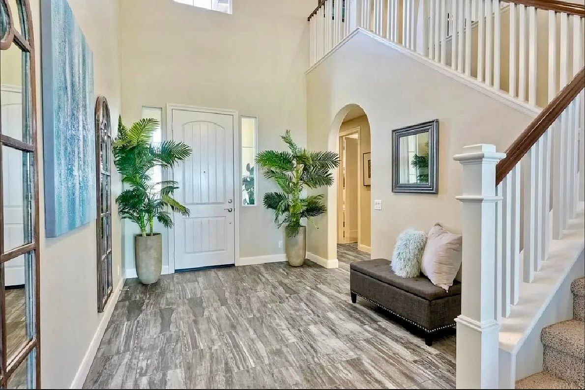 218 Newport Pier Way photo 4