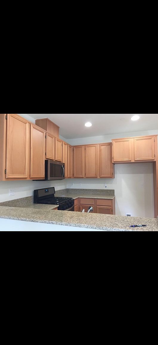 1337 Keck Rd photo 3