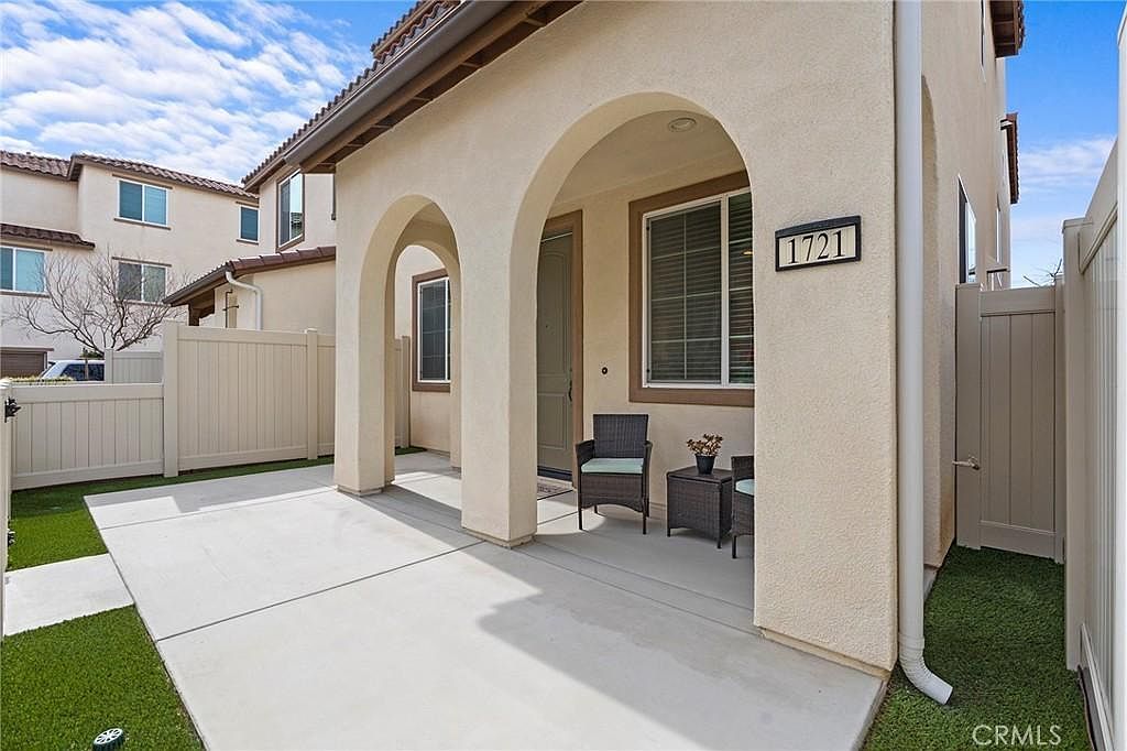 1721 Pantai Ave photo 5