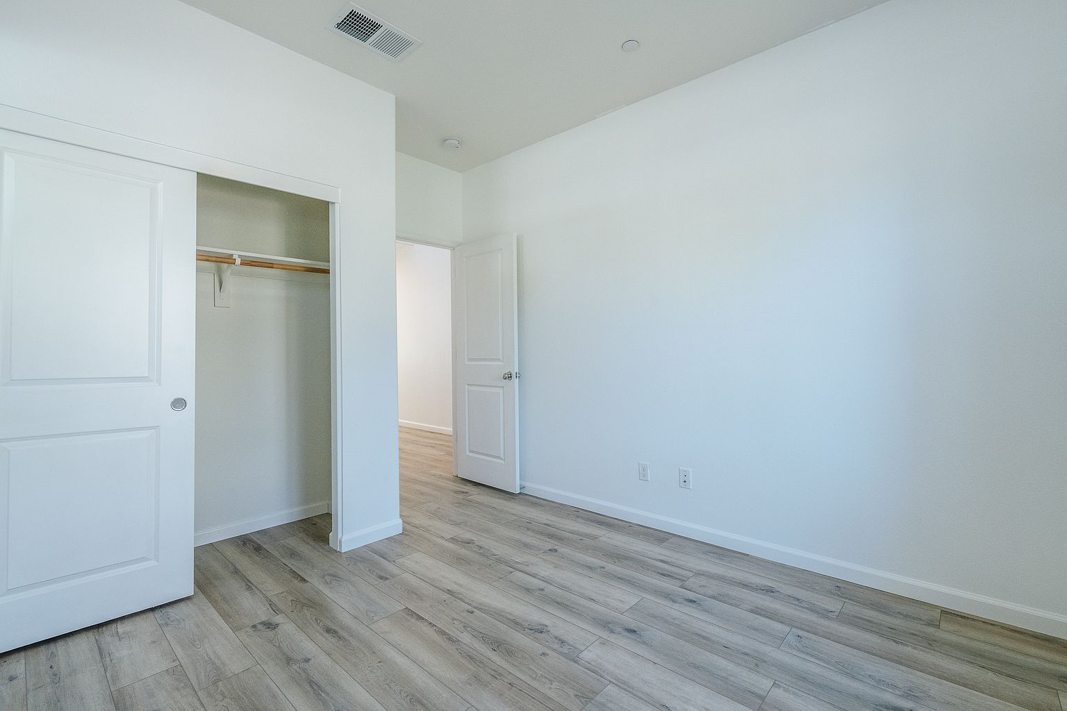 6576 Lopez Way photo 4