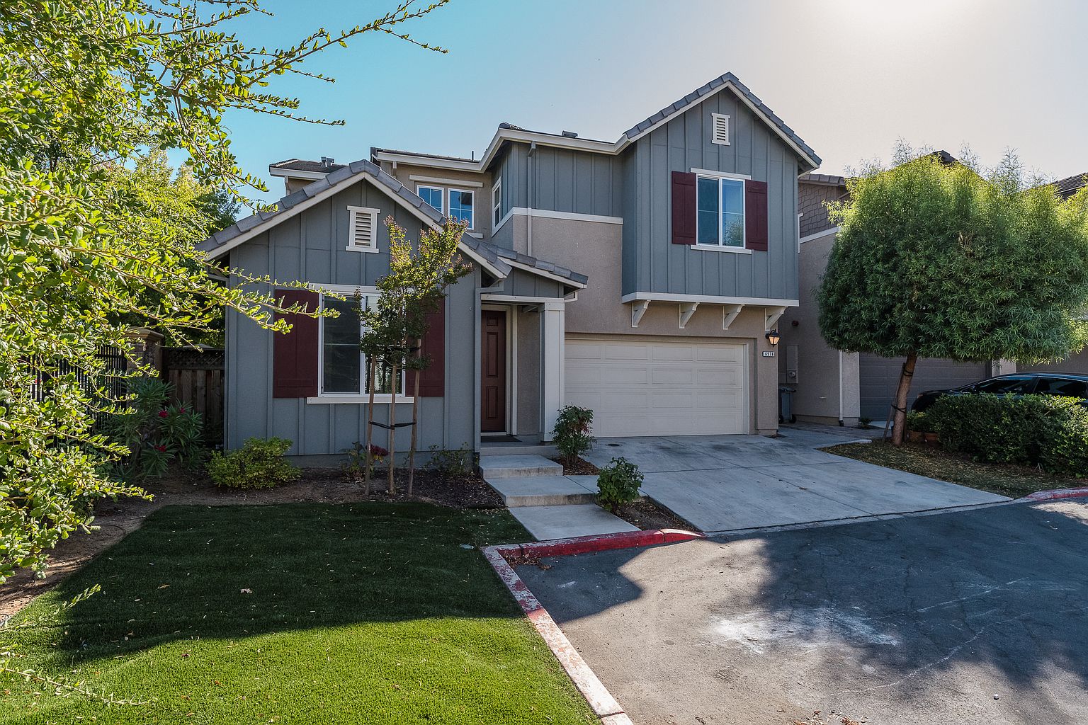 6576 Lopez Way photo 2