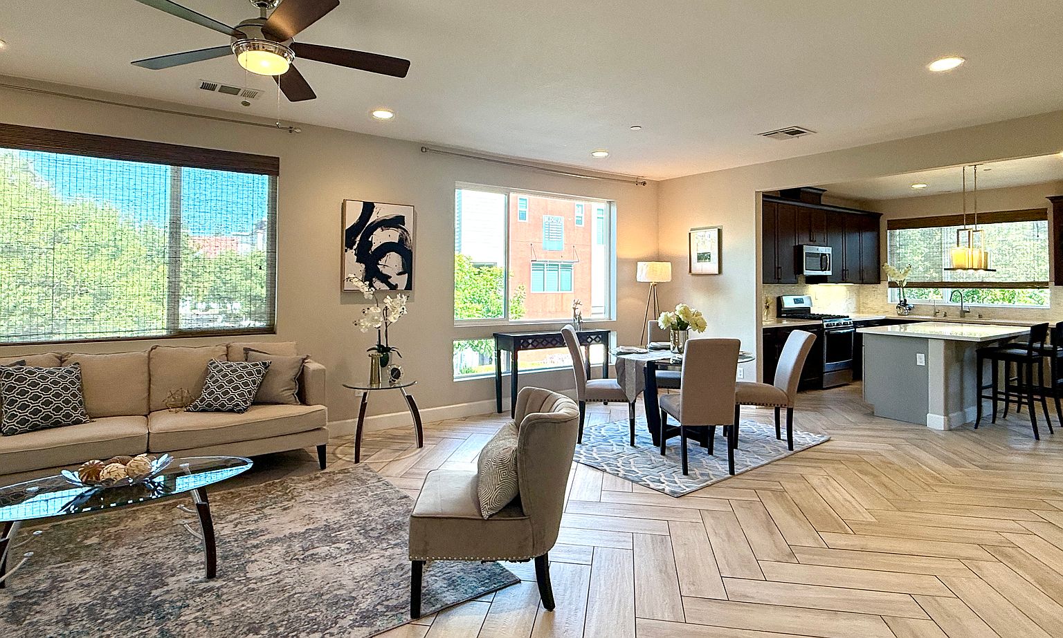 502 Ellicott Loop photo 4