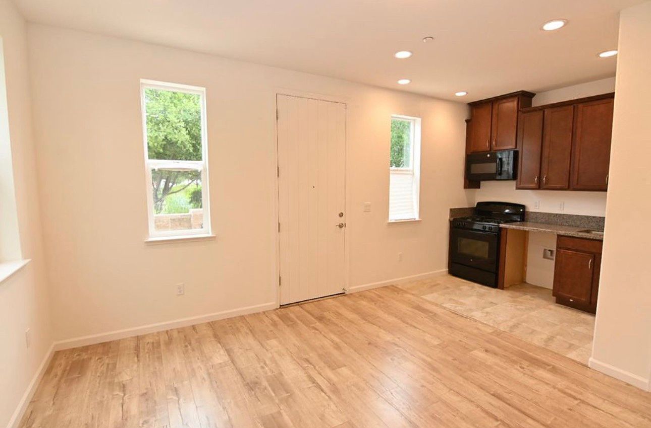 2722 Forino Ln photo 3