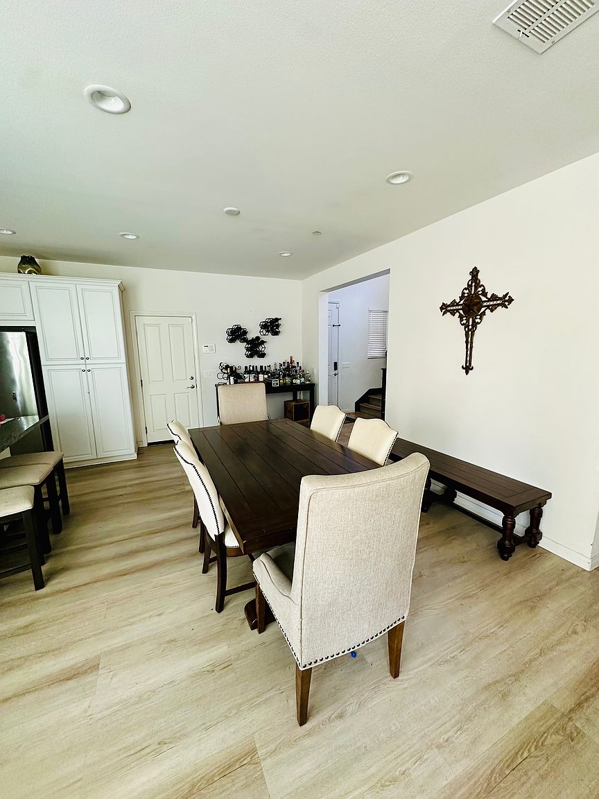 1054 Sea Glass Way photo 2