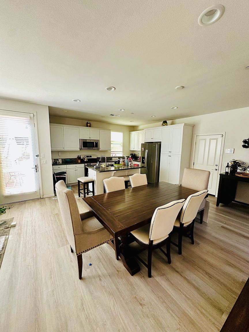 1054 Sea Glass Way photo 4