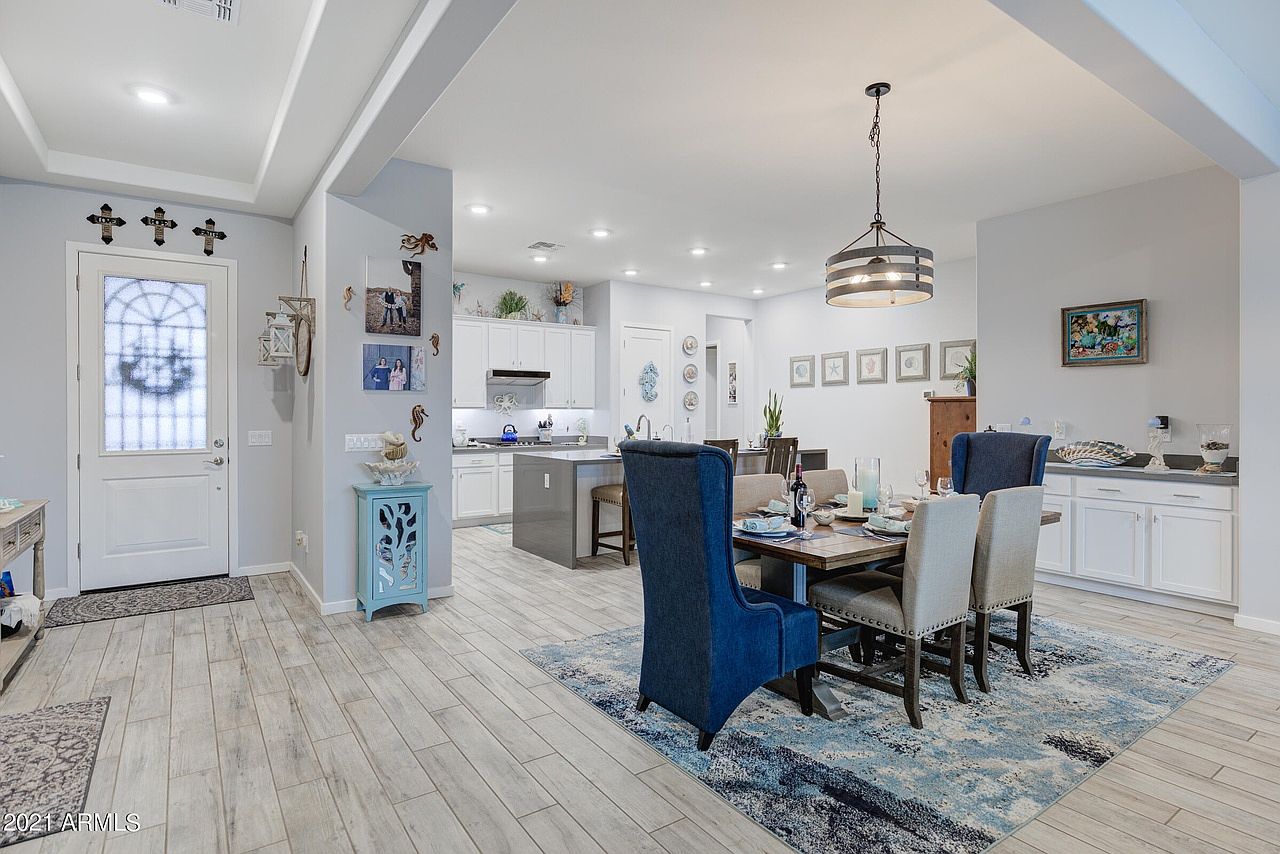 17222 W Echo Ln photo 3