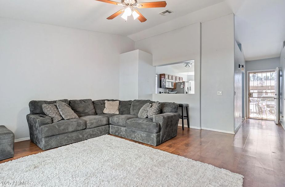 8520 W Palm Ln Phoenix, AZ 85037 photo 2