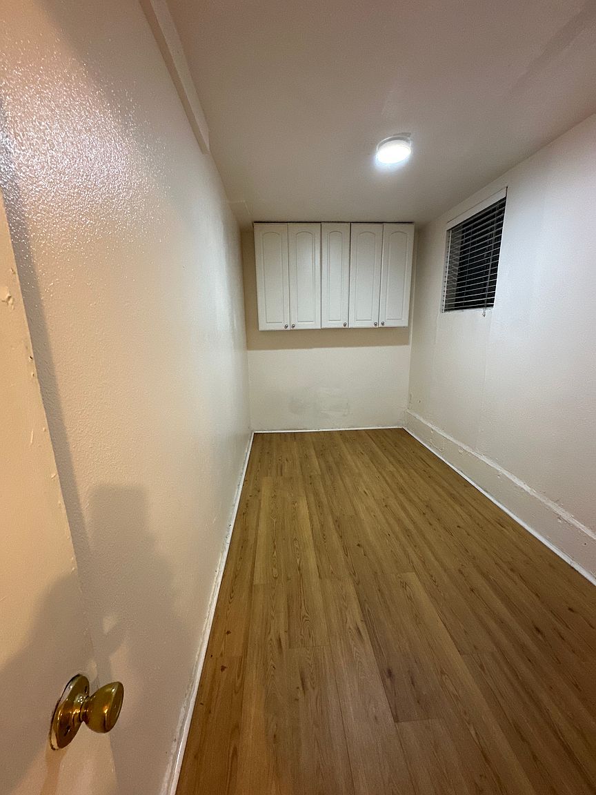 641 18th St photo 3