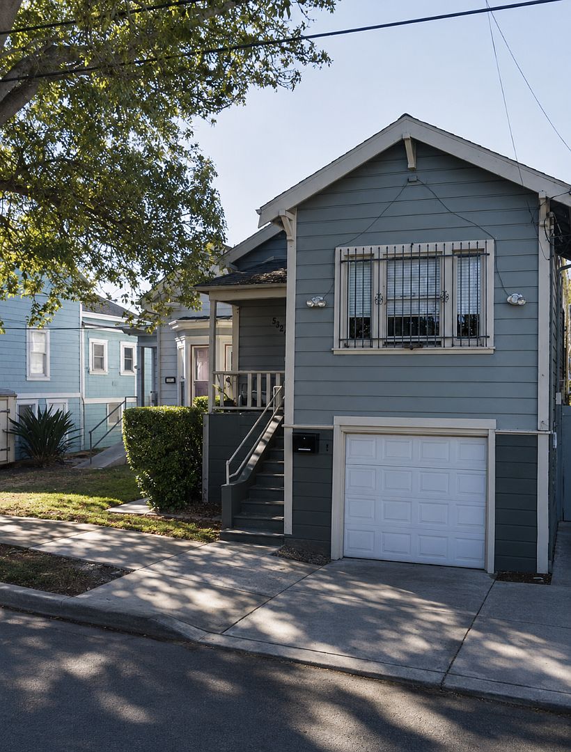 Houses on Filbert St · Oakland photo 2