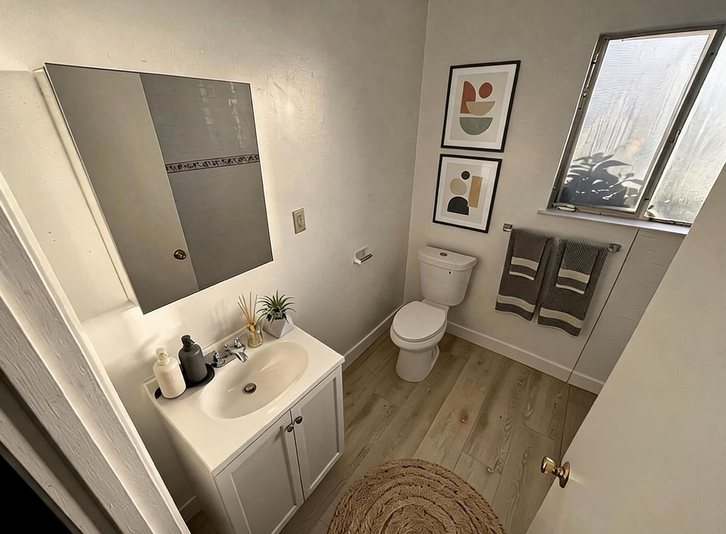 360 Palm Ave photo 3