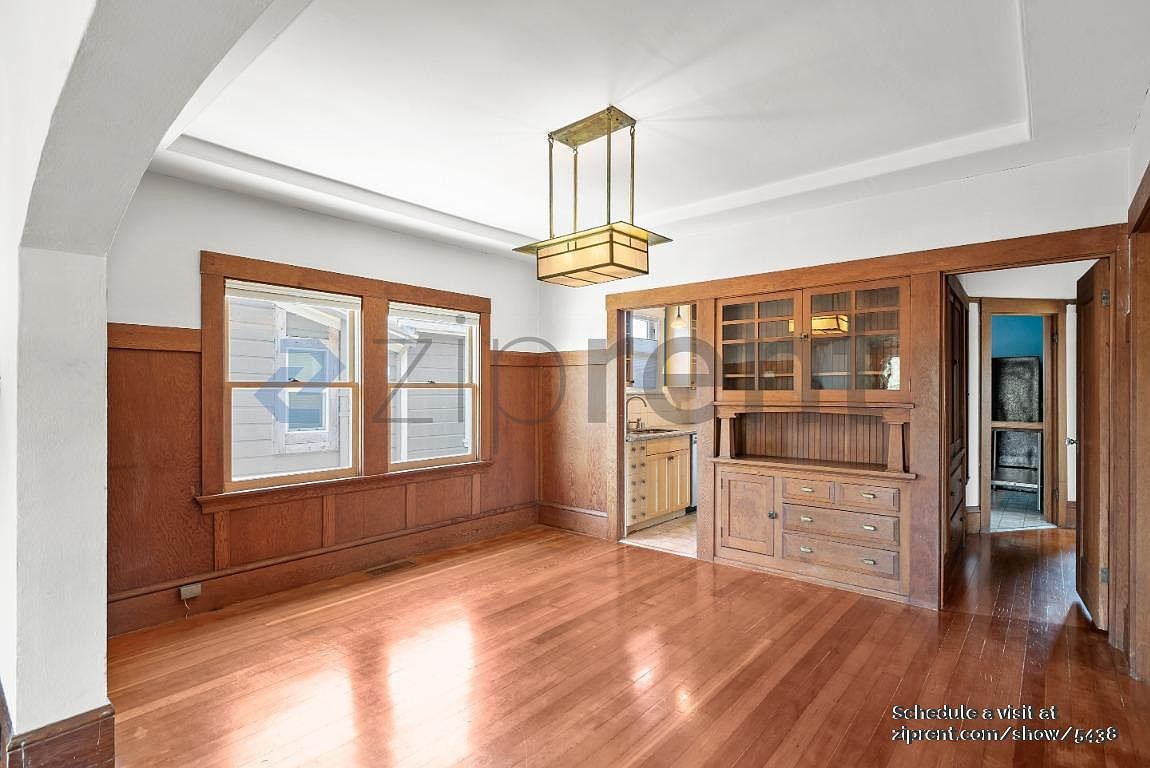 908 Aileen St photo 5