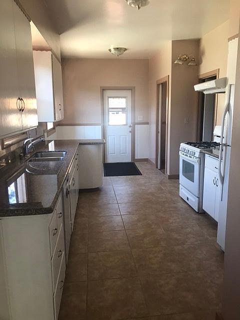 6420 Colby St photo 5