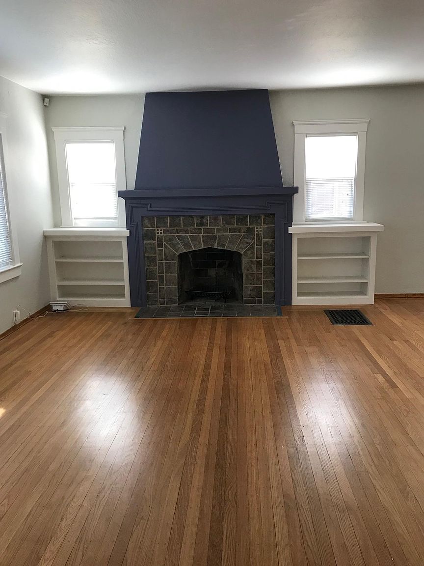 3BR/2BA Single Family House on East 22nd Street · Oakland photo 3