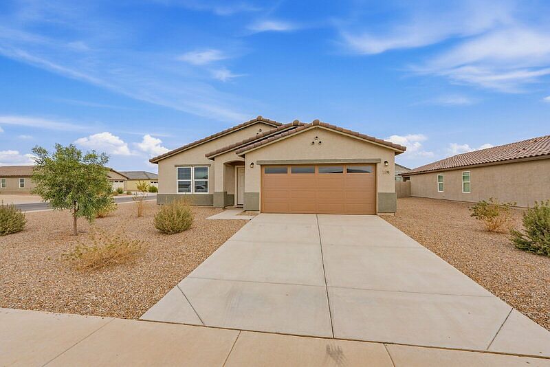1796 W Laguna Dr photo 3