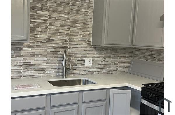7 Deering Ct photo 2