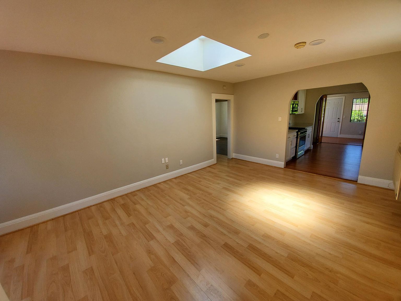 3207 Boston Ave photo 2