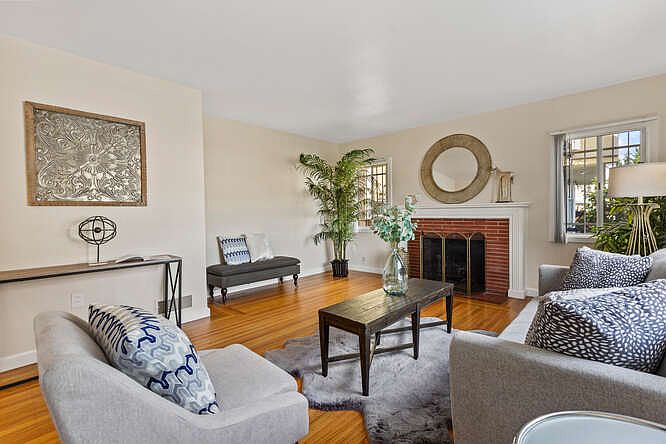 3645 Hageman Ave photo 5