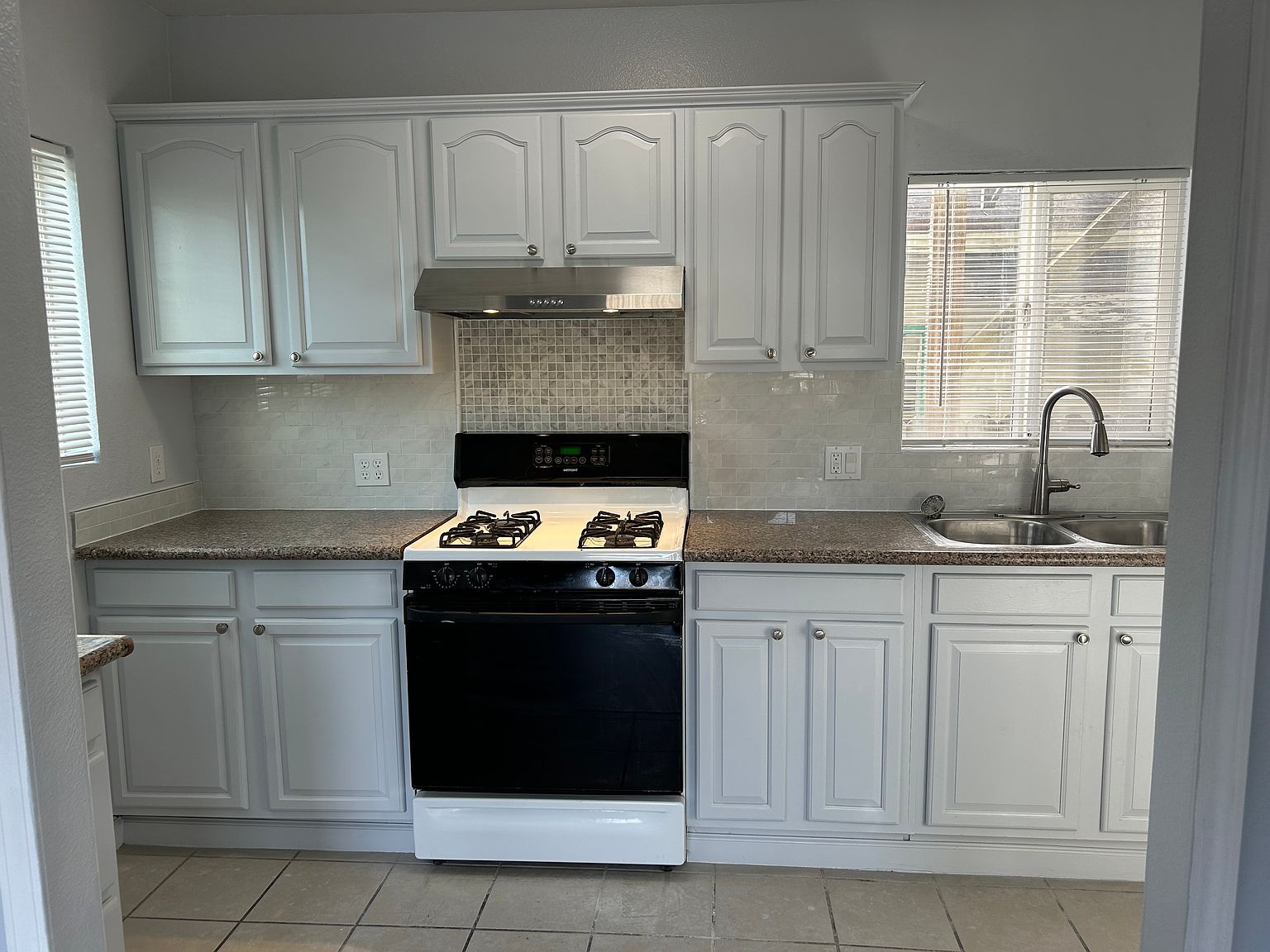 1BR/1BA Apartment on Suter St · Oakland photo 2