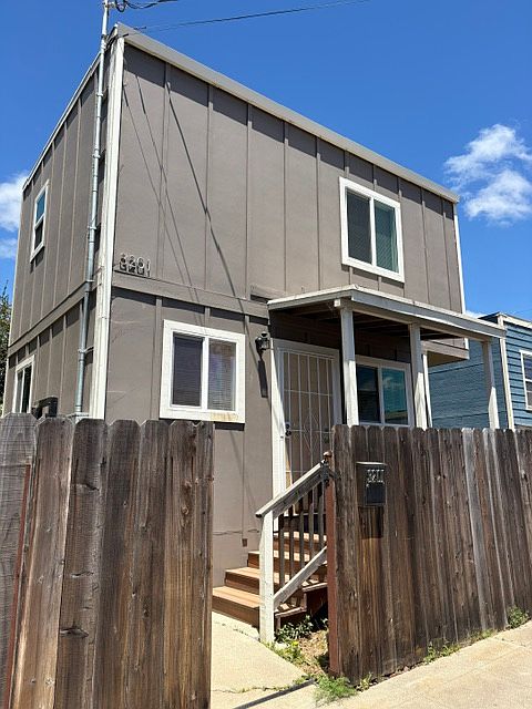3201 Star Ave Oakland, CA 94619 photo 4