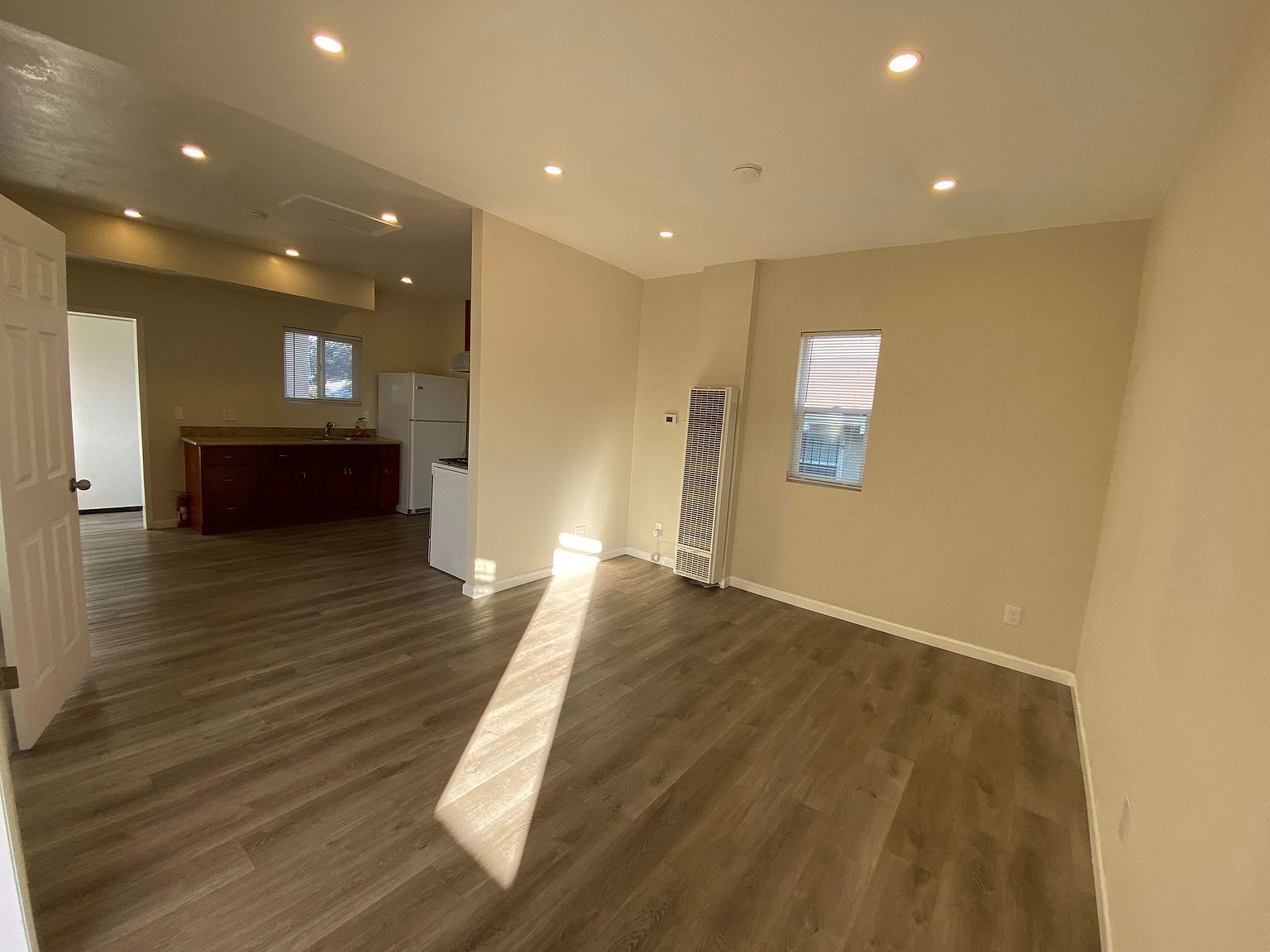 4032 Suter St photo 5