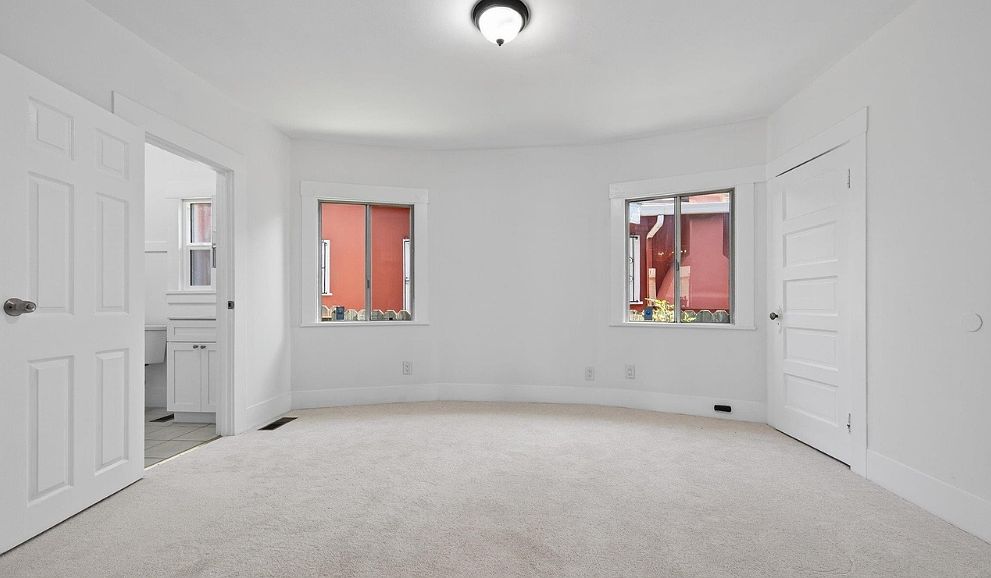 2837 Minna Ave photo 4