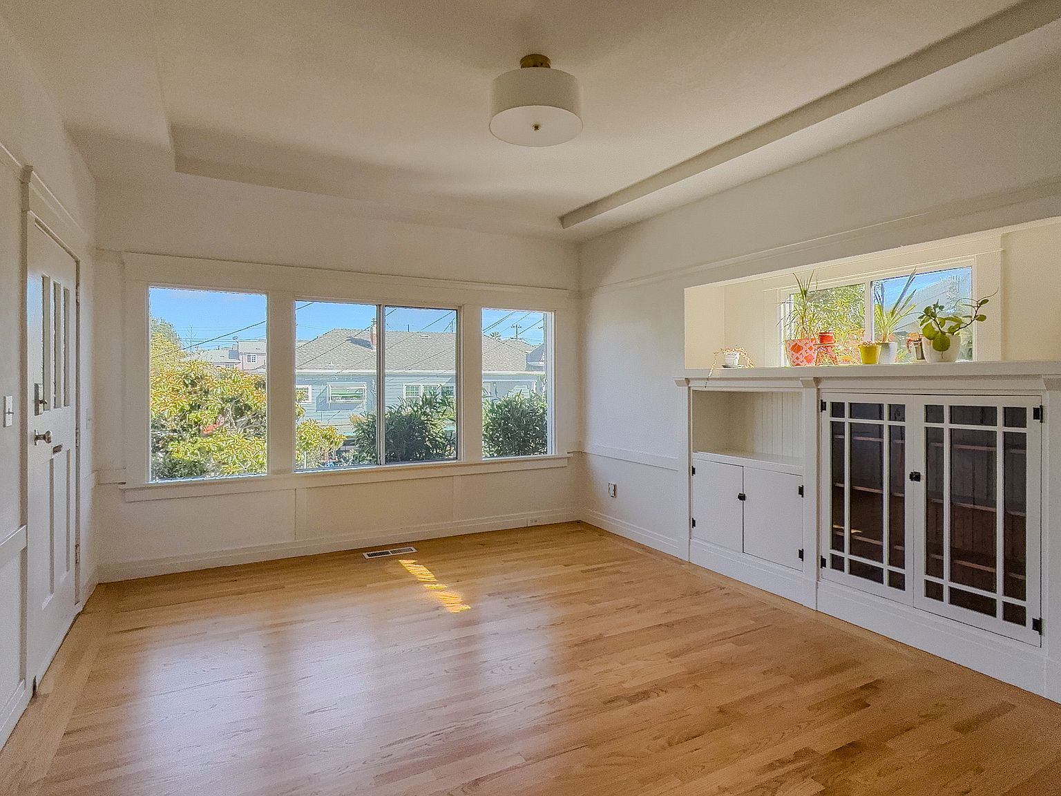 3BR/1BA Single Family House on Rosedale Ave · Oakland photo 5