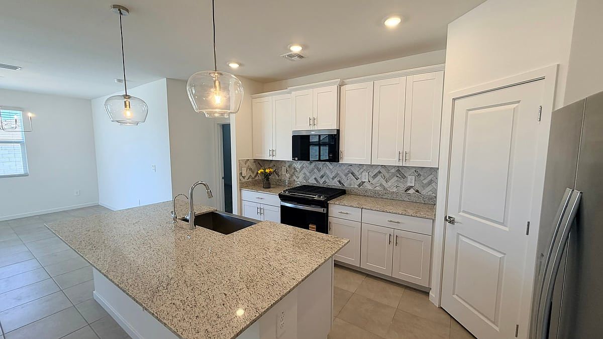 37043 W Vera Cruz Dr Maricopa, AZ 85138 photo 5