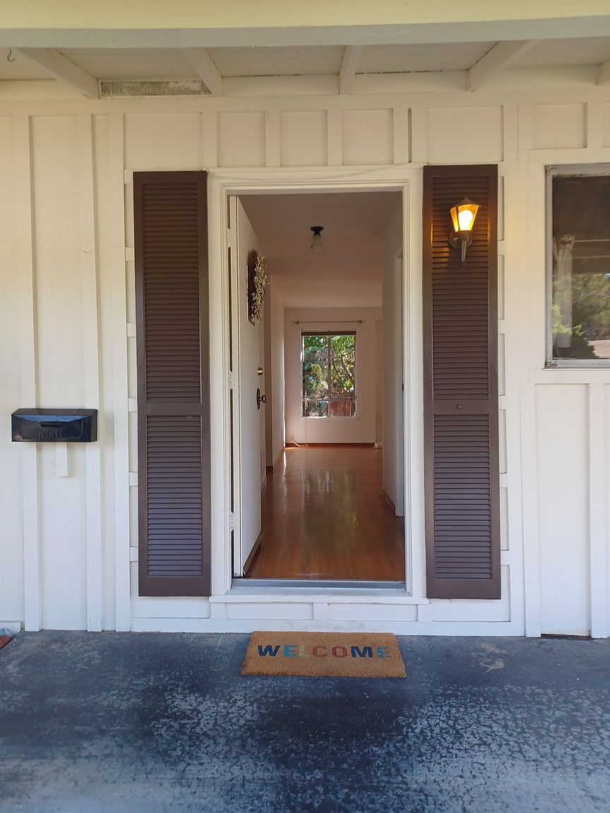 351 Chadbourne Way photo 4