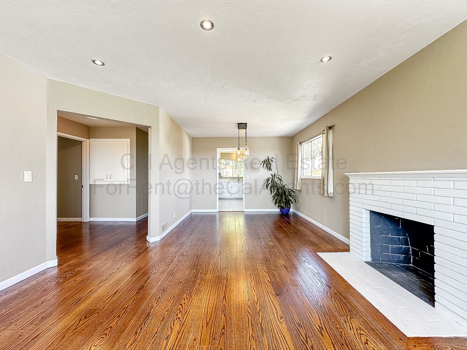 7019 Outlook Ave Oakland, CA 94605 photo 3